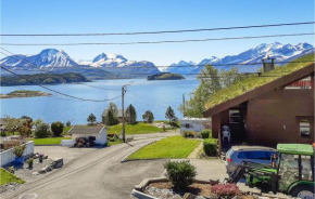 Stunning Home In Ålesund With Kitchen